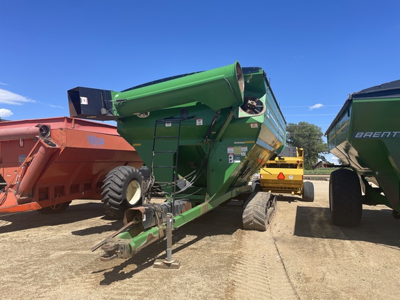 J&M 1326 Grain Cart