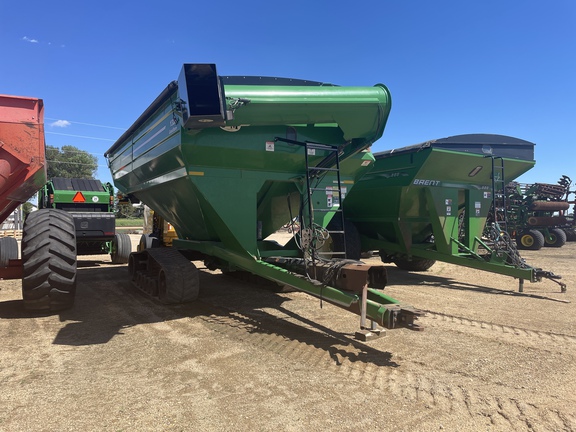 J&M 1326 Grain Cart