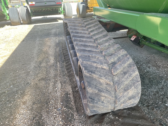 J&M 1326 Grain Cart