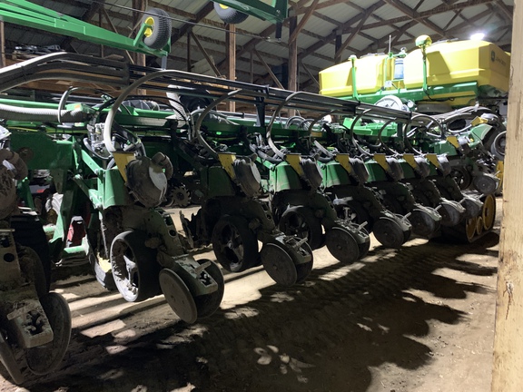 2022 John Deere DB90 Planter