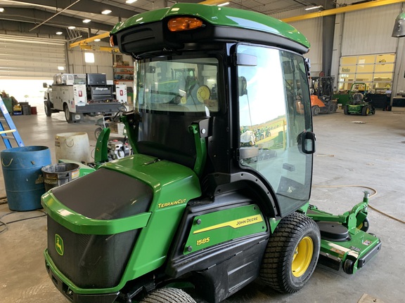 2024 John Deere 1585 Mower/Front Deck