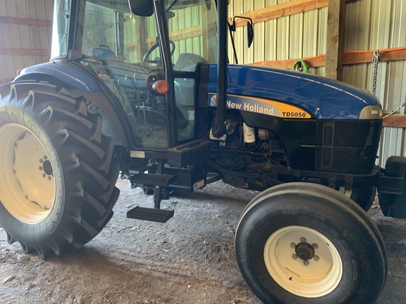 2008 New Holland TD5050 Tractor