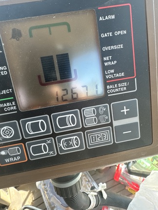 2022 John Deere 560M Baler/Round