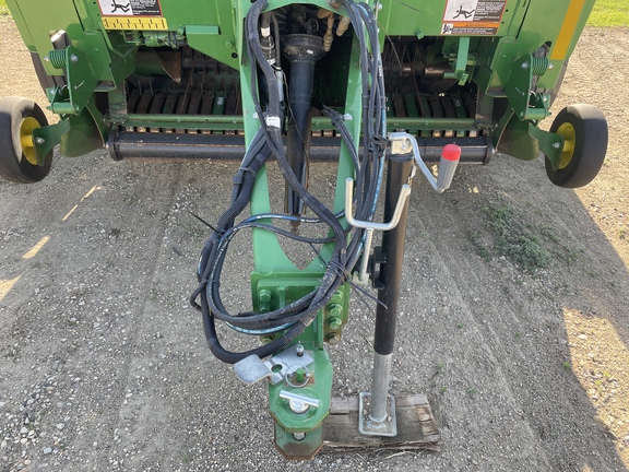 2022 John Deere 560M Baler/Round