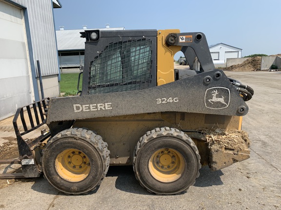 2022 John Deere 324G Skid Steer Loader