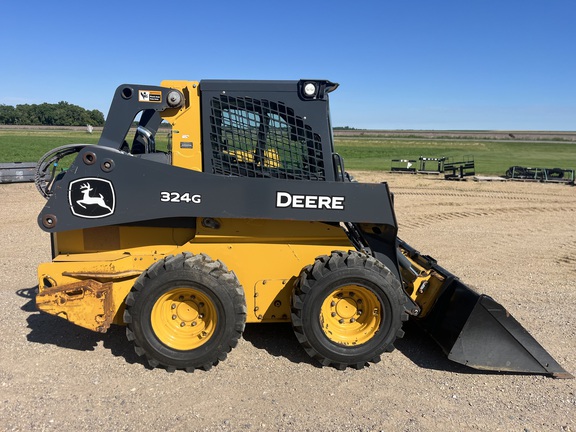 2022 John Deere 324G Skid Steer Loader