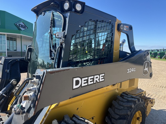 2022 John Deere 324G Skid Steer Loader