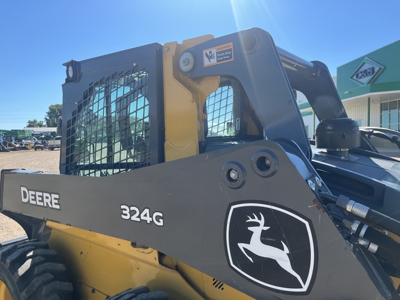 2022 John Deere 324G Skid Steer Loader