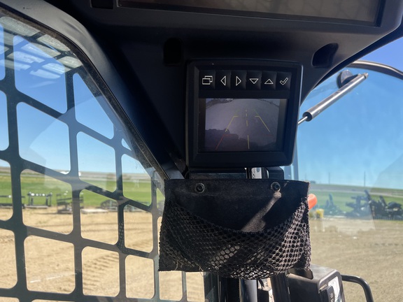2022 John Deere 324G Skid Steer Loader
