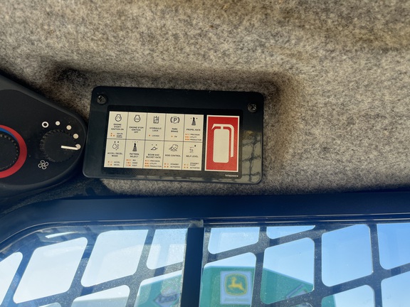 2022 John Deere 324G Skid Steer Loader