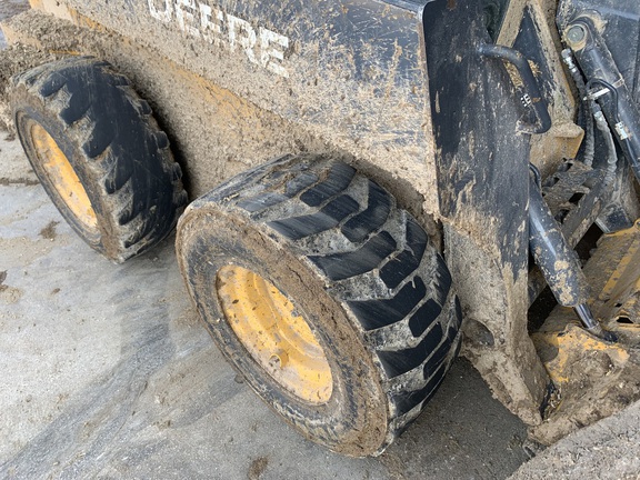 2022 John Deere 324G Skid Steer Loader