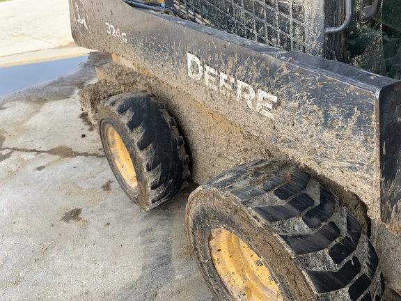 2022 John Deere 324G Skid Steer Loader