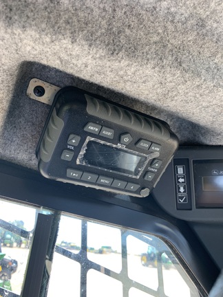 2022 John Deere 324G Skid Steer Loader