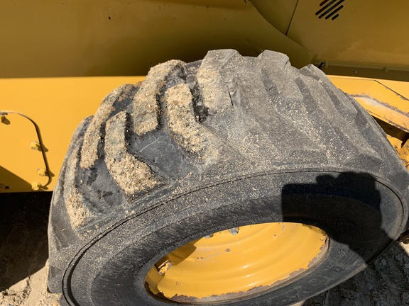 2022 John Deere 324G Skid Steer Loader