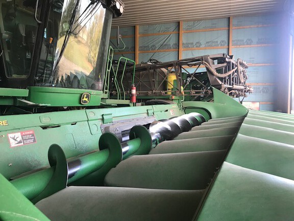 2012 John Deere 608C StalkMaster Header Corn Head