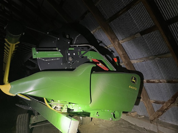 2017 John Deere 645FD Header Combine