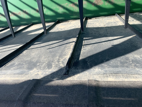 2017 John Deere 645FD Header Combine