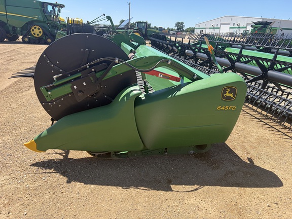 2017 John Deere 645FD Header Combine