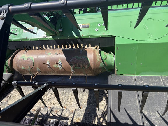 2017 John Deere 645FD Header Combine