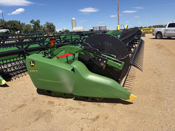 2017 John Deere 645FD Header Combine