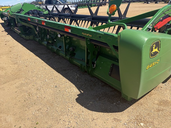 2017 John Deere 645FD Header Combine