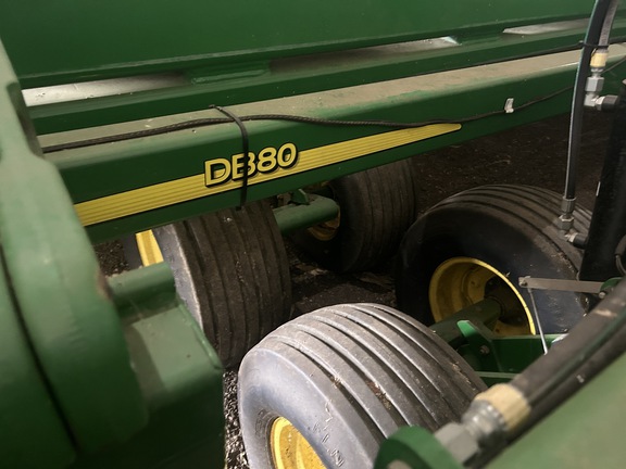 2013 John Deere DB80 Planter