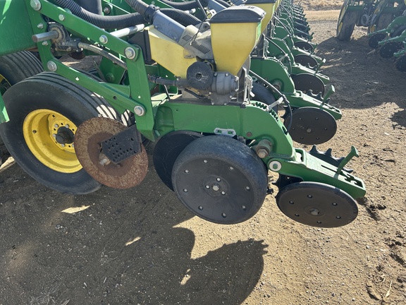 2013 John Deere DB80 Planter