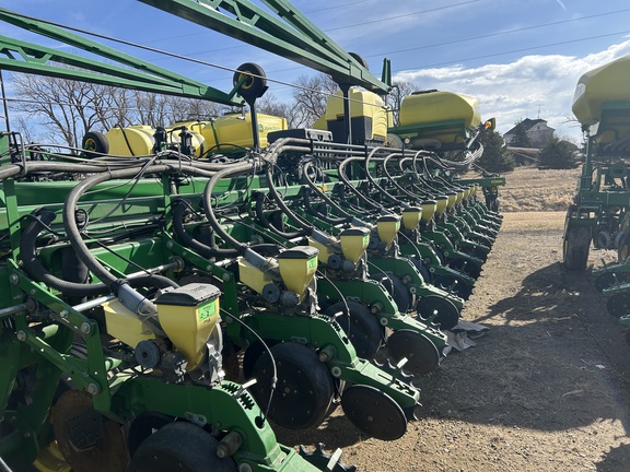 2013 John Deere DB80 Planter