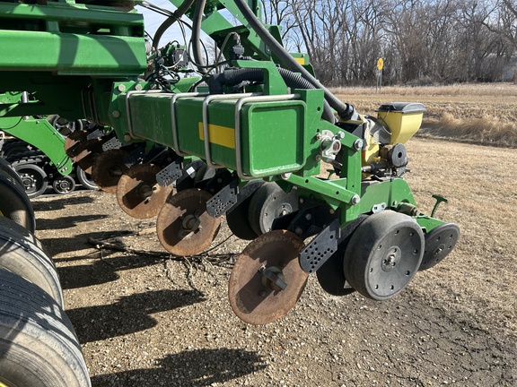 2013 John Deere DB80 Planter