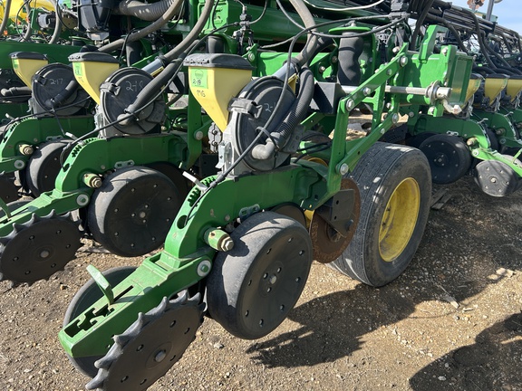 2013 John Deere DB80 Planter
