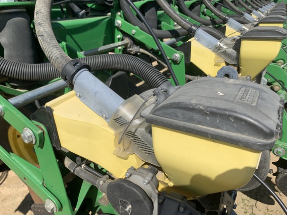 2013 John Deere DB80 Planter