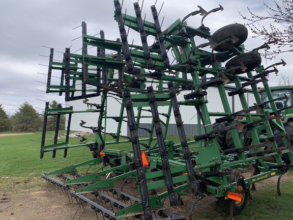 2002 John Deere 980 Field Cultivator