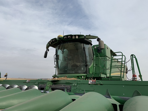 2023 John Deere S780 Combine
