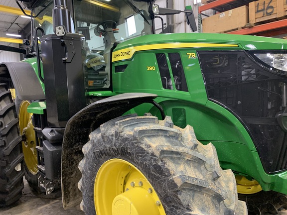 2024 John Deere 7R 290 Tractor