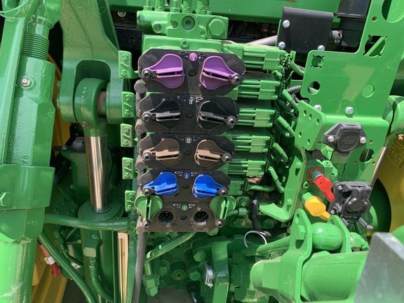 2024 John Deere 7R 290 Tractor