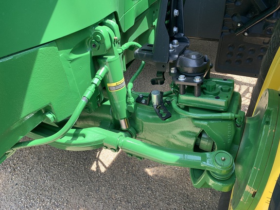 2024 John Deere 7R 290 Tractor