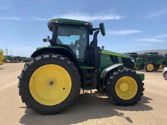 2024 John Deere 7R 290 Tractor