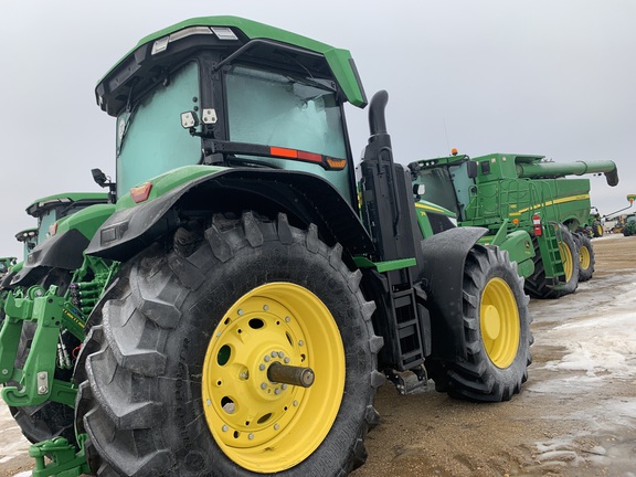 2024 John Deere 7R 330 Tractor