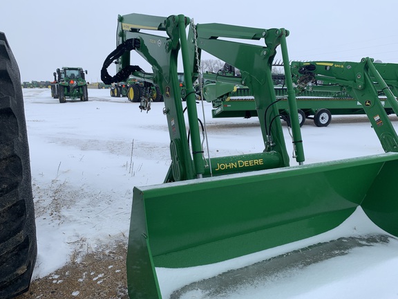 2024 John Deere 700M Loader