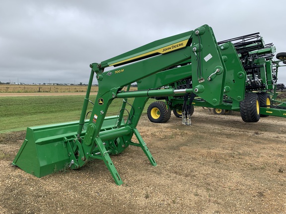 2024 John Deere 700M Loader