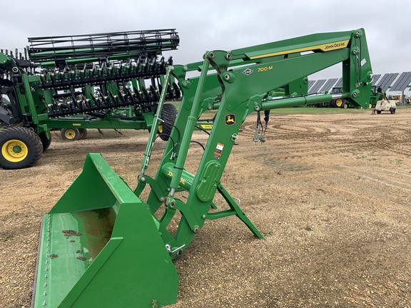 2024 John Deere 700M Loader