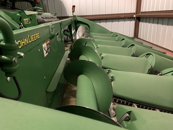 2013 John Deere 608C Header Corn Head