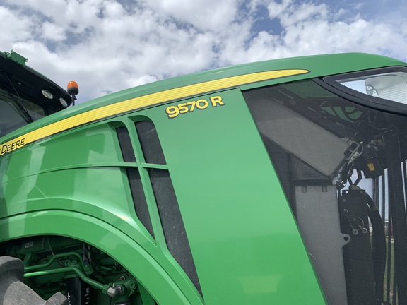 2015 John Deere 9570R Tractor 4WD