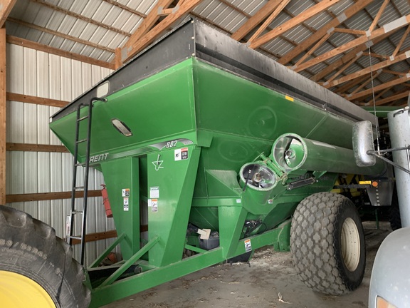 2011 Brent 882 Grain Cart