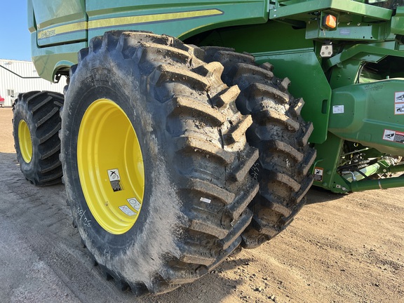 2023 John Deere S770 Combine