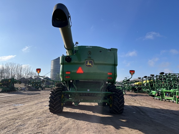 2023 John Deere S770 Combine