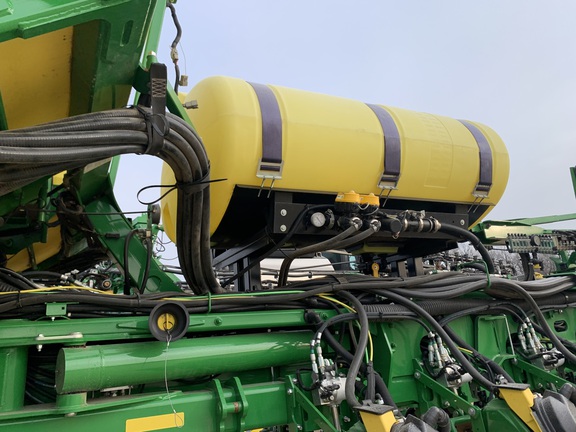 2022 John Deere 1775NT Planter