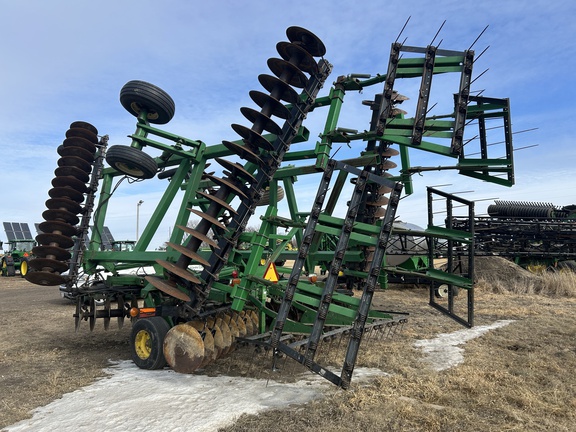 1998 John Deere 637 Disk