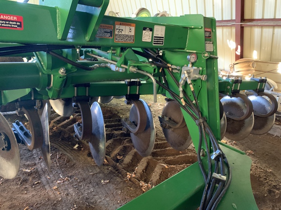 2017 John Deere 2730 Disk Ripper