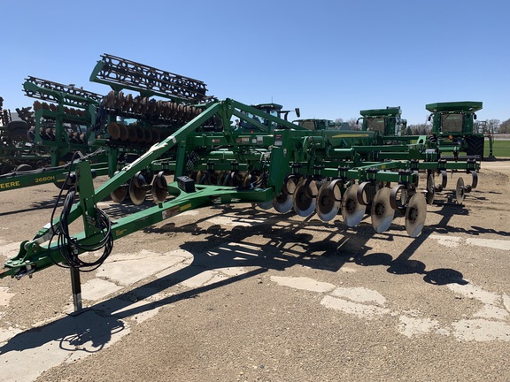 2017 John Deere 2730 Disk Ripper